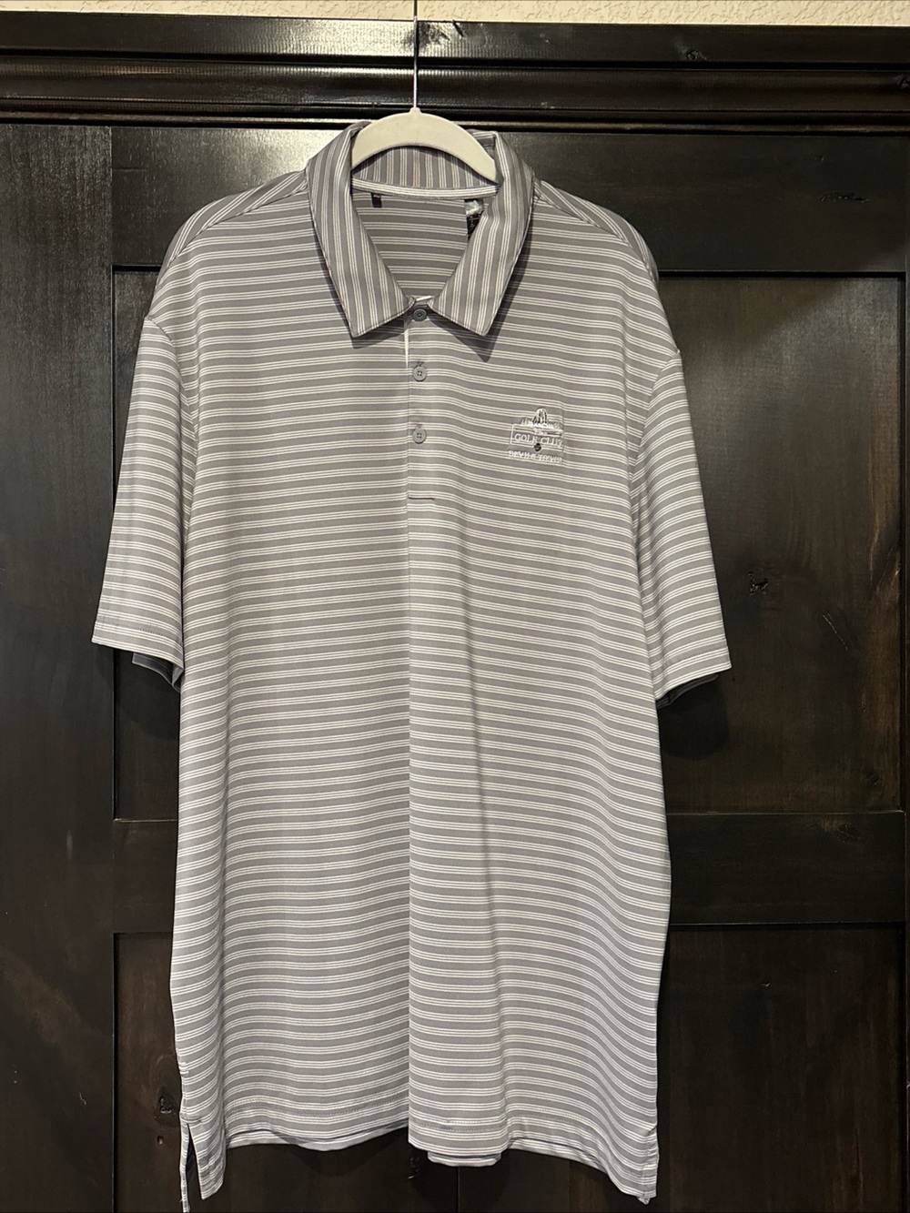 Adidas Mens Shirt Size XL Gray Stripped Polo Devil’s Tower Golf Club Wyoming